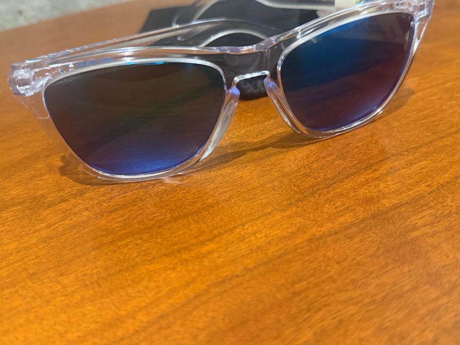 Óculos sol oakley lentes prisma espelhadas