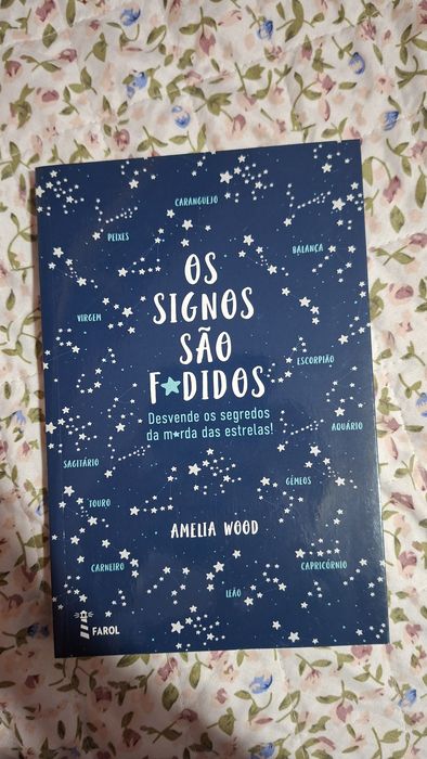 Livro "Os signos são f*didos" de Amelia Wood