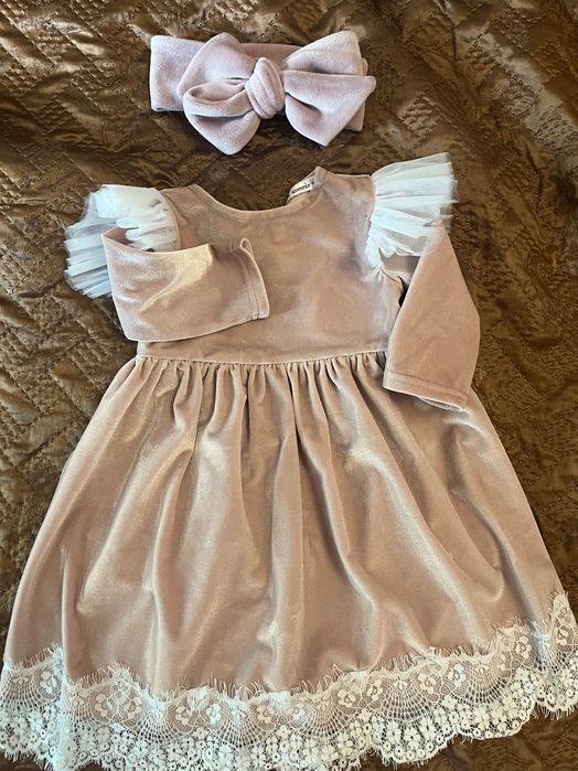 Сукня на дівчинку