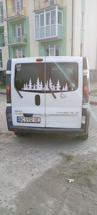 Опель віваро довга база