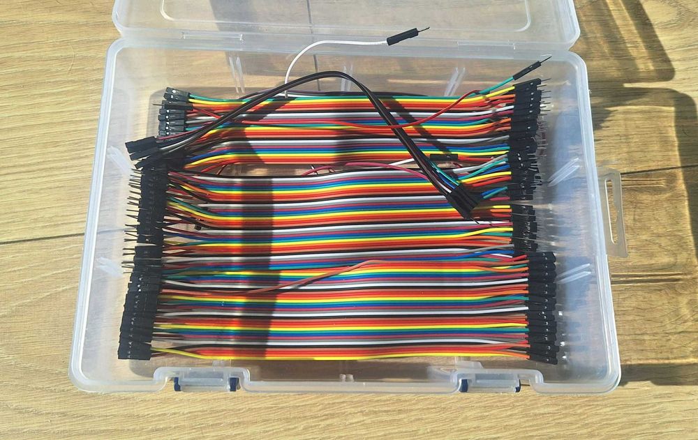 Arduino UNO R3 – DUŻY zestaw 30+ modułów silniki, czujniki + 300 kable