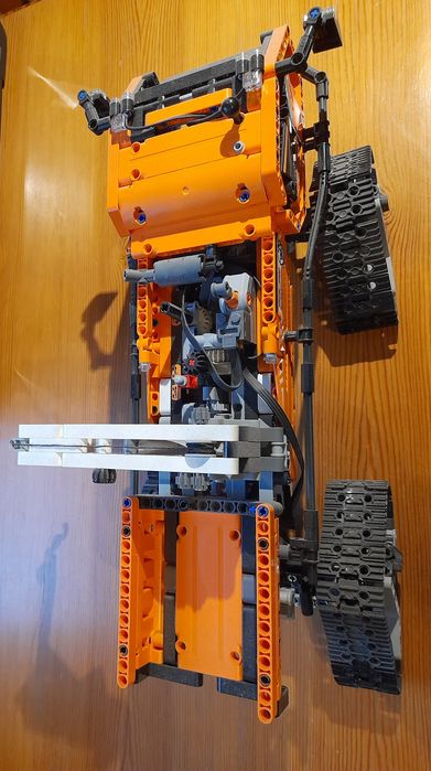 Łazik arktyczny – LEGO Technic – złożony