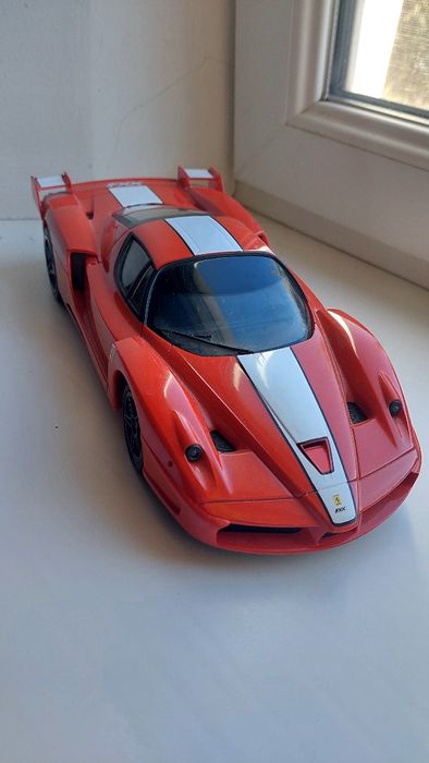 Авто 300 на фото іграшка