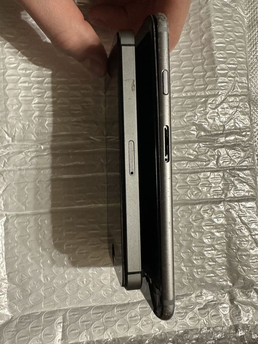 Телефон Iphone.     Т