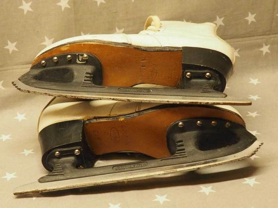 Łyżwy figurowe rozmiar 37 ( 24 cm ) białe  figurówki damskie