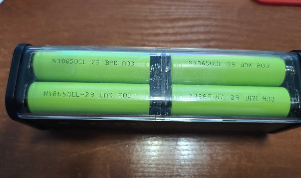 Power bank 23200mAh з ліхтариком на НОВИХ акумуляторах 18650