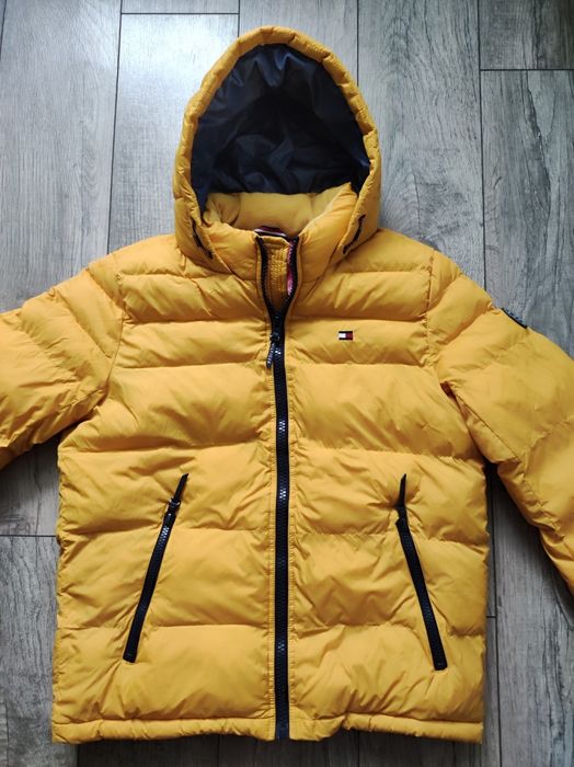 Фірмова куртка чоловіча