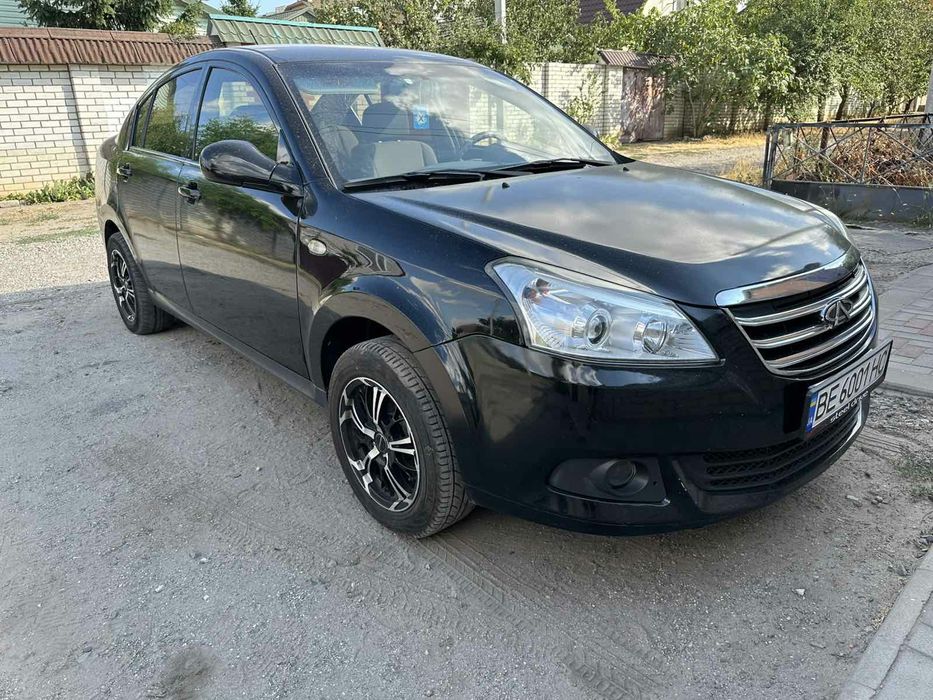 CHERY E5 2014г бенз 1.5
