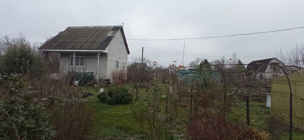 Продаж будинку,дачі