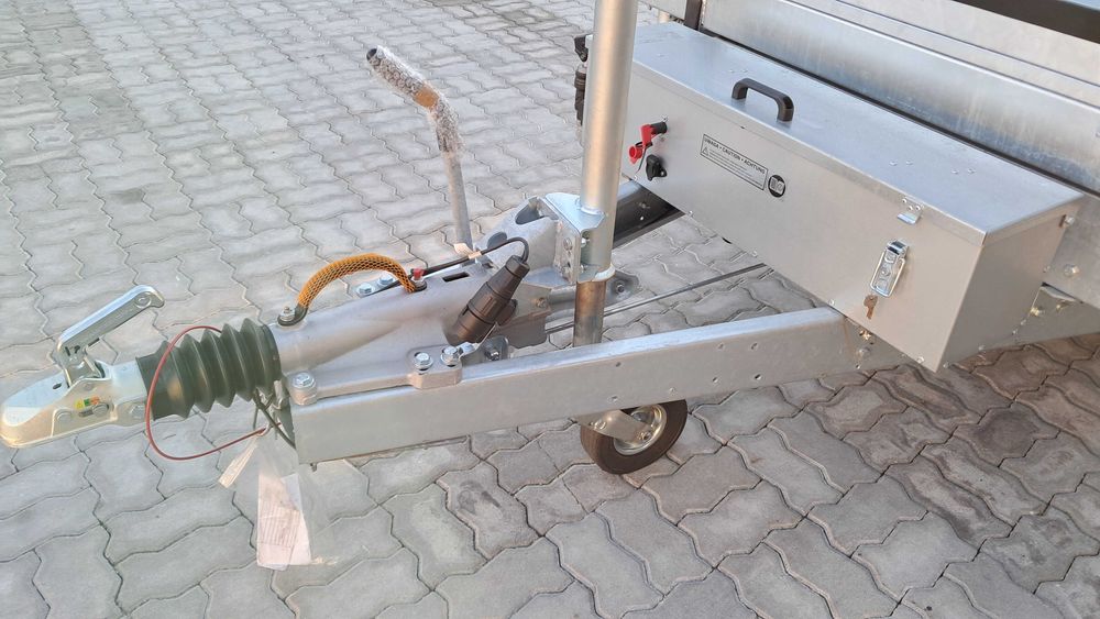 Atrelado MARTZ  Kipper 360/2  C   3.5T TRIBASCULANTE Elétrico.