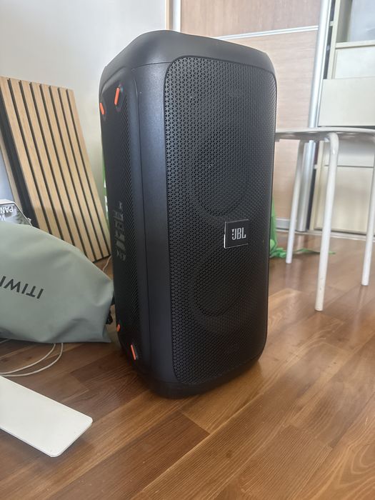 JBL Partybox 100