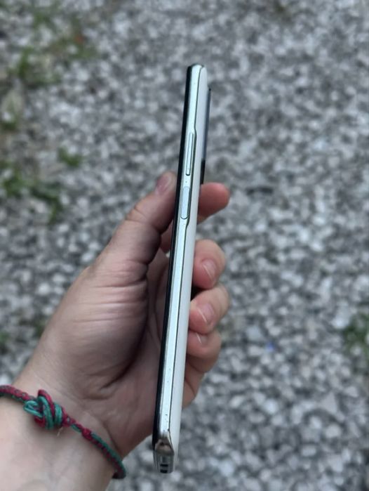 Xiaomi 11T на запчастини (не вмикається після води)