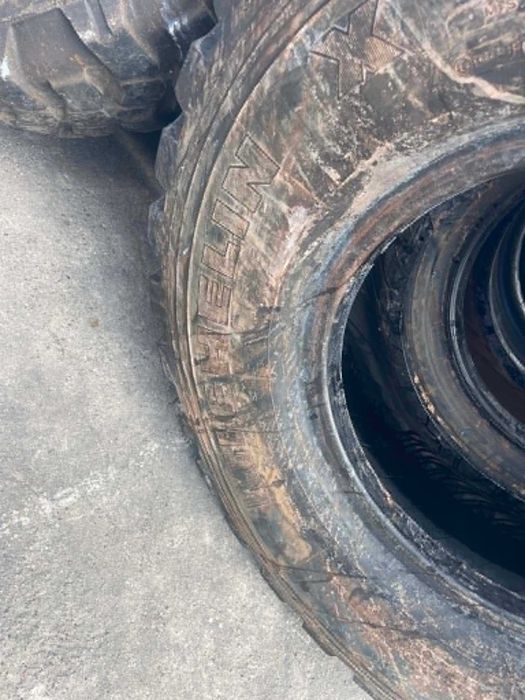 365/85R20 Michelin XZL