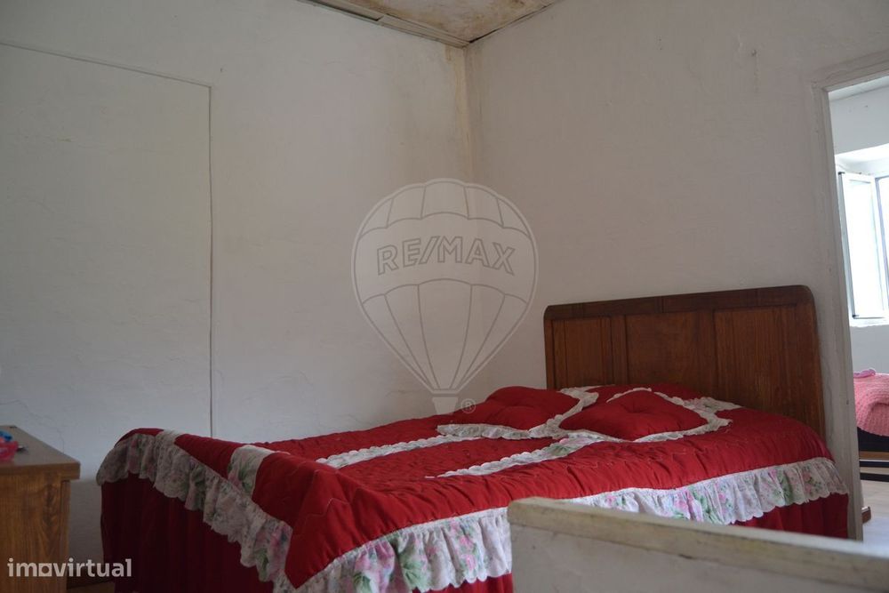 Moradia T5 para venda