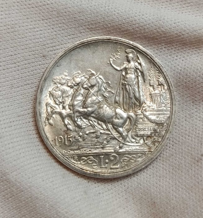 Старинная серебряная монета 2 лиры 1915 Квадрига Италия / Срібна монета 2 ліри 1915 Квадріга Королівство Італія