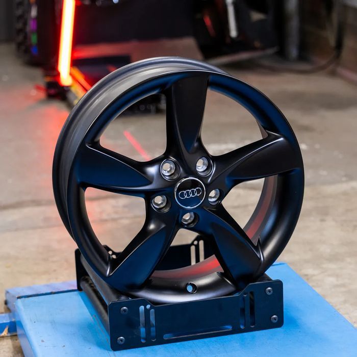 NOWE ORYGINALNE Felgi Audi 17" A3 A4 A6 A8 Q2 Q3