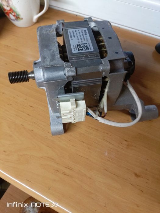 Silnik hotpoint Ariston wmg722 do pralki