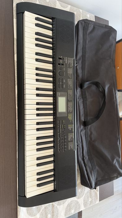 Teclado Casio CTK-1100 – 61 teclas + Bolsa de Transporte