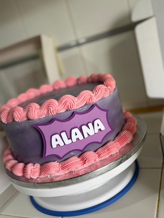 Bolos de pote e kits de festa