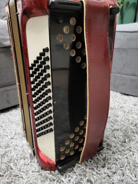 Hohner Concerto II 72B
