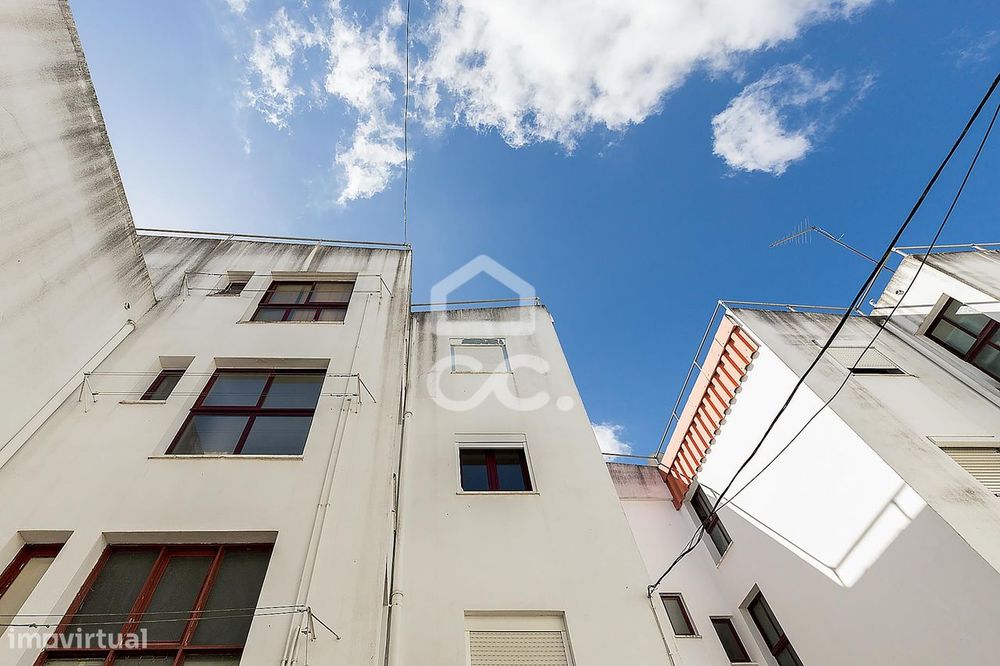 Apartamento T3 totalmente remodelado na Horta das Figueiras, Évora
