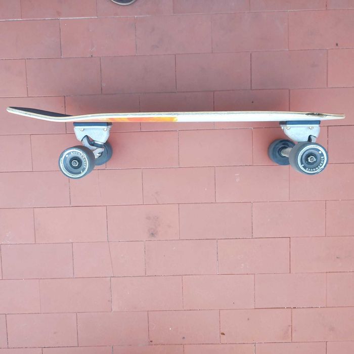 Skate Carver em bom estado