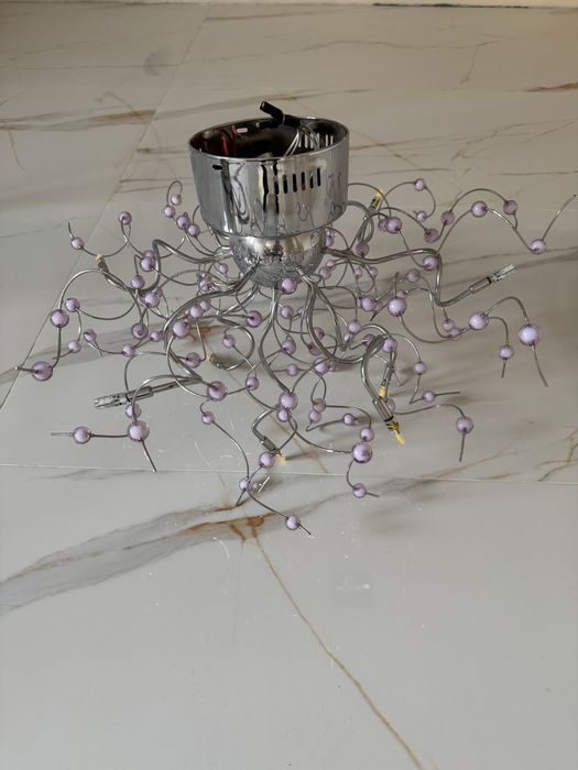 Оригінальна та стильна люстра