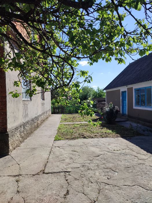 Продається будинок у с. Слобідка Гуменецька