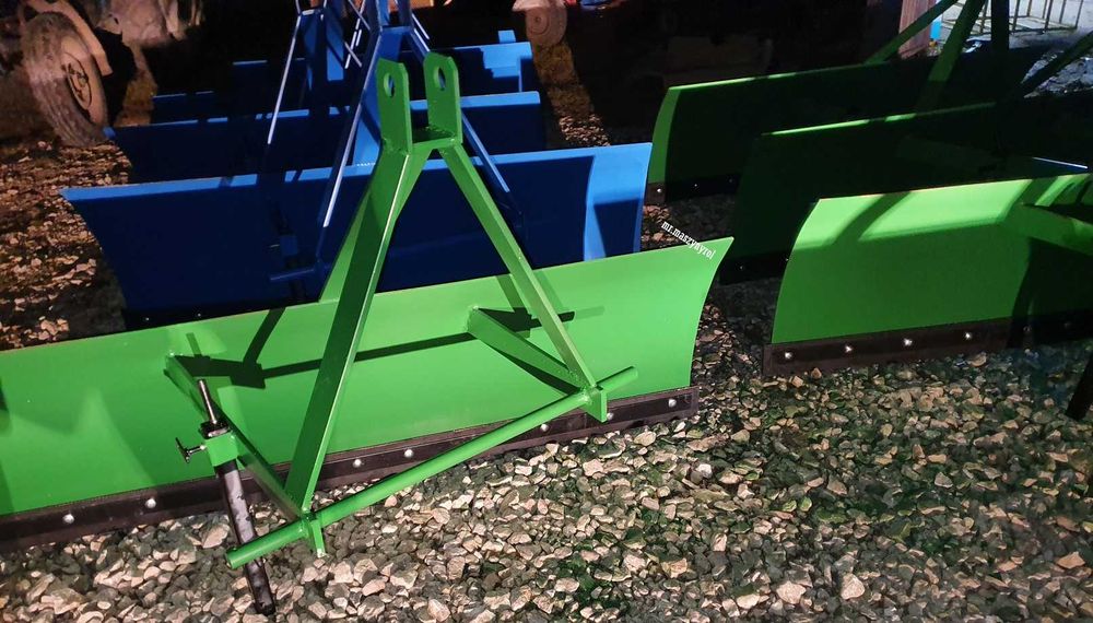 1.5 i inne wzmocniony pług na tył tuz do śniegu ciągnący / spychający