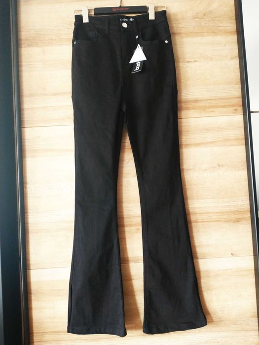 Boohoo dzwony modelujące pupę wysoki stan rozporki tall