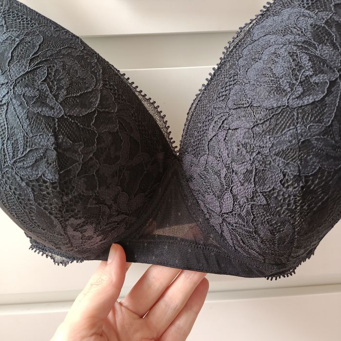 Biustonosz pooperacyjny dla amazonki, 70 E