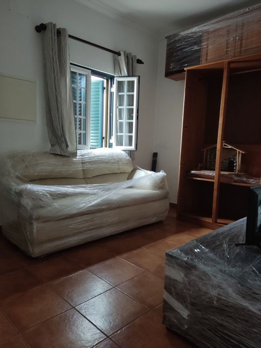 T2 + 1  95m2 úteis 163m2 brutos