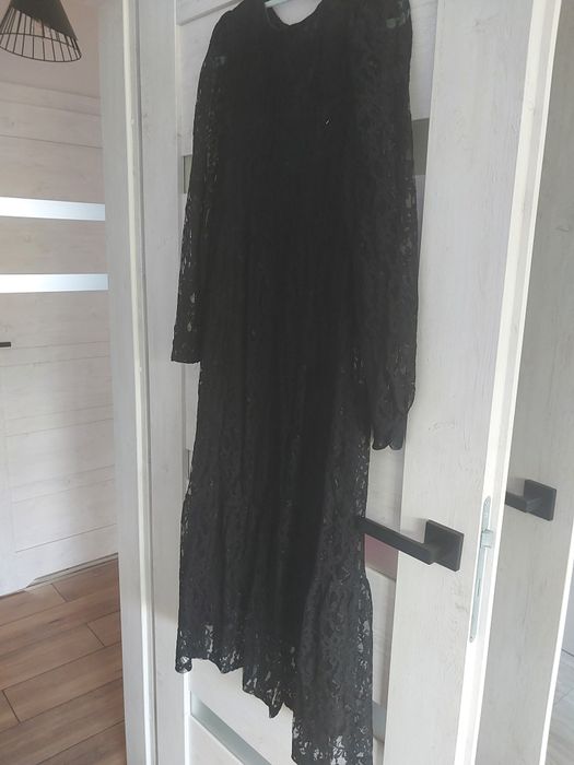 Sukienka midi czarna M Reserved koronkowa koronka