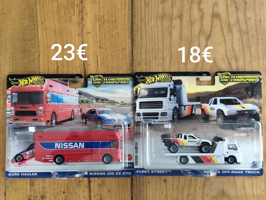 1:64 hot wheels real riders e packs ferrari. Team transport