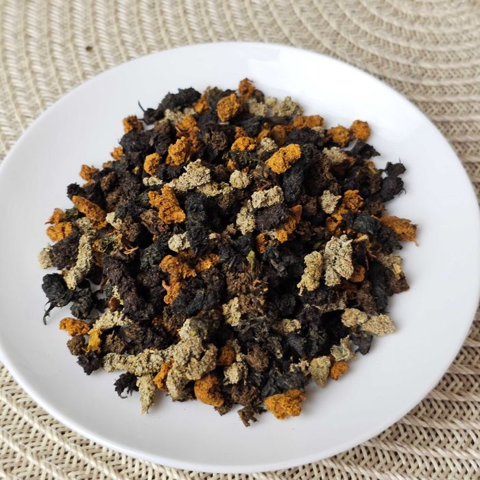 Тізан з молодих фруктових листів • ферментований трав'яний чай • 100г