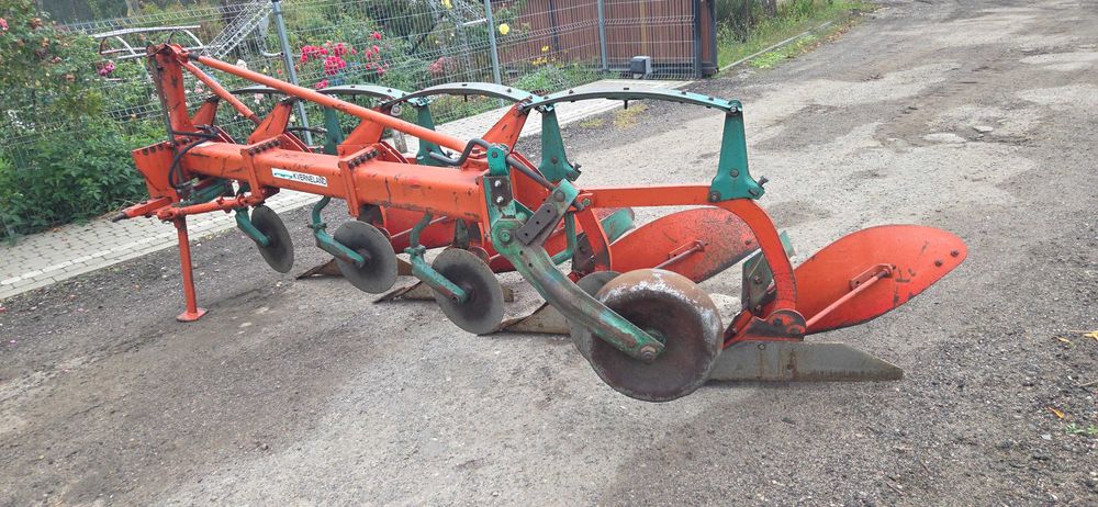 pług kverneland 4 skibowy VARIO