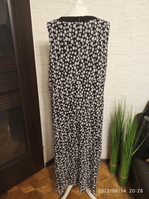 Długa suknie w grochy m-ki Marisota, r. 52/54