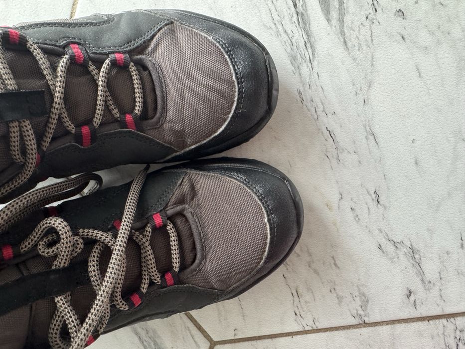 Черевики туристичні Quechua