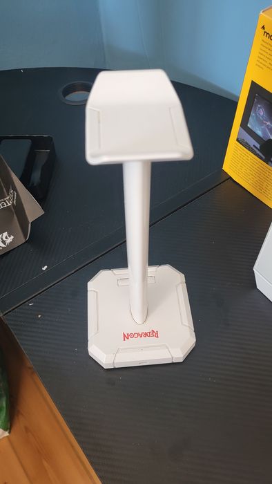 Stojak na słuchawki REDRAGON Scepter Pro HA300 RGB Biały