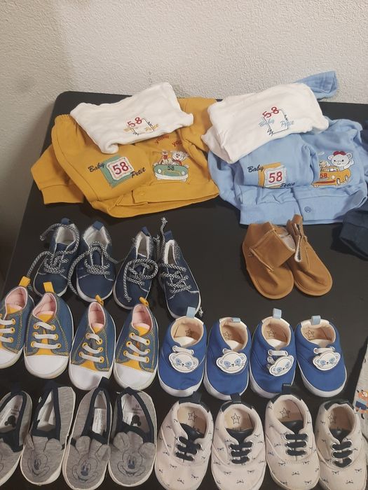 Calçado bebé novo gemeos 0-12 meses