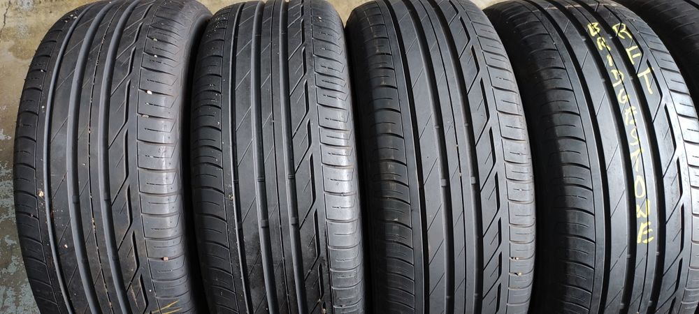 Pneus 225/50/18 semi novos