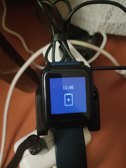 Трекер Amazfit bip