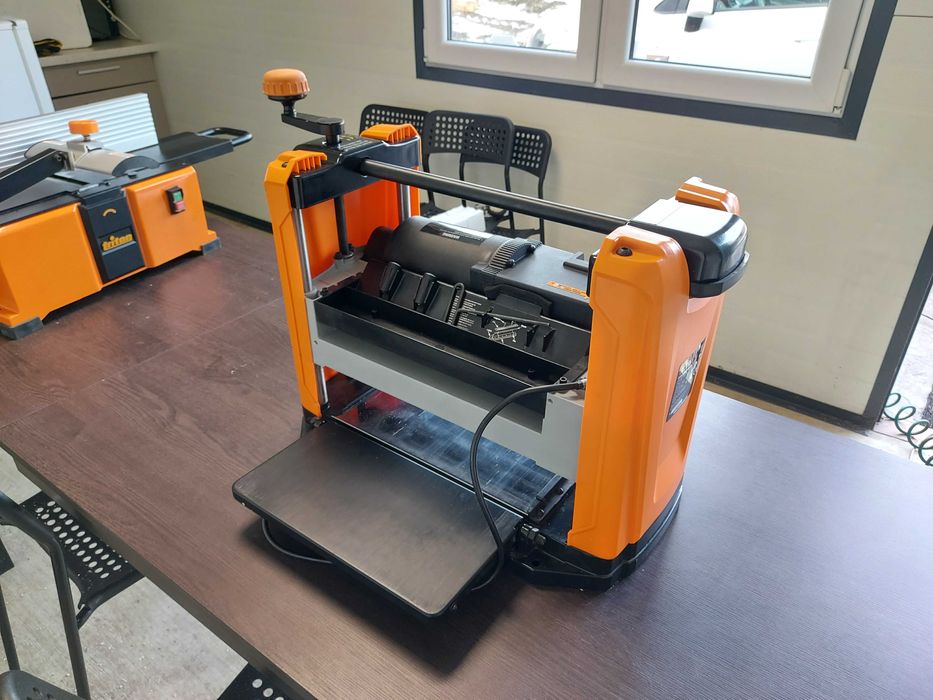 Strugarka / Grubościówka Triton TPT125