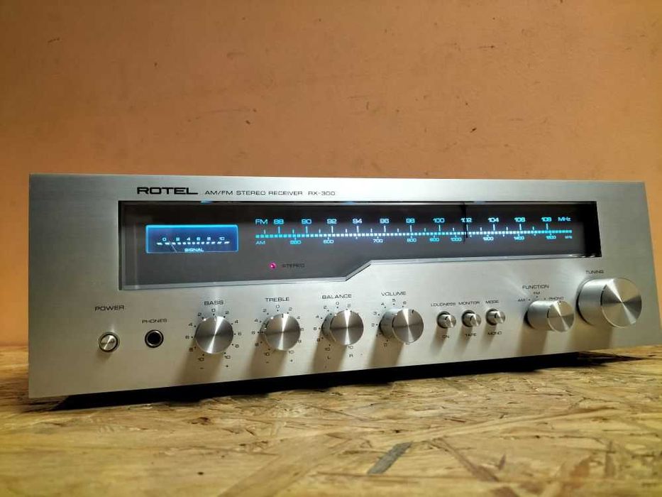 VINTAGE! Piękny  Amplituner ROTEL RX-300 /Stan Idealny! Wysyłka!