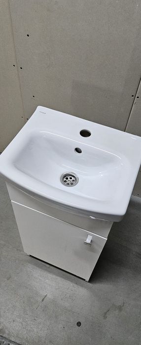 Umywalka z szafką