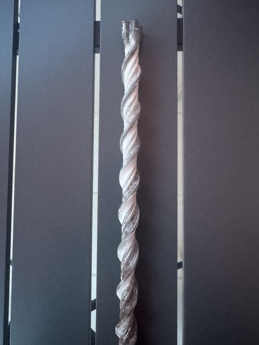 Broca HILTI TE-CX usada para betão e pedra