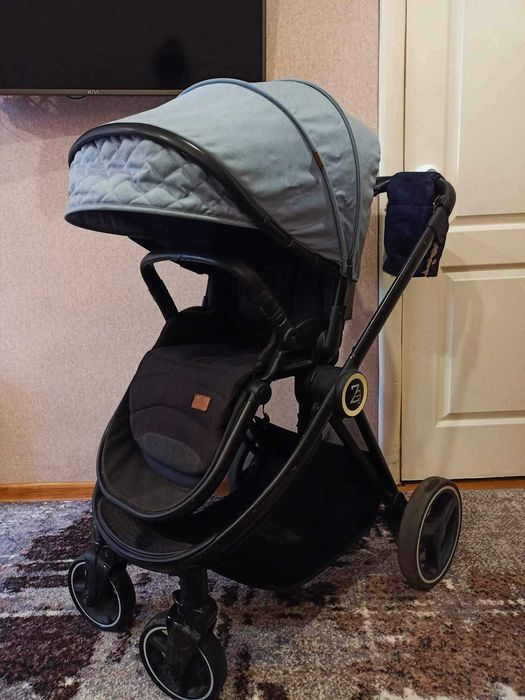 Продам коляску не дорого  (ми покупали 7700гр