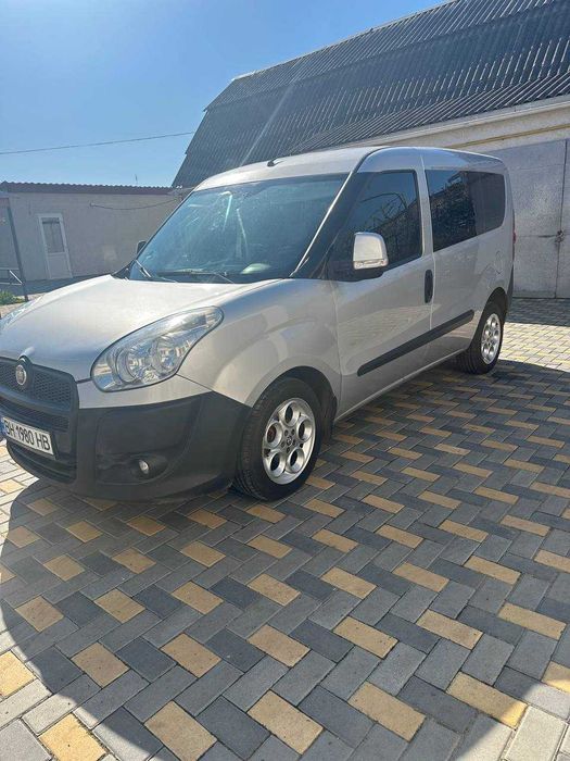 FIAT/Doblo 2012 року