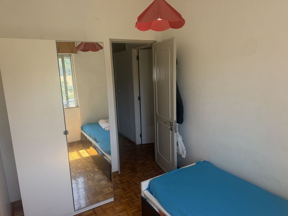 Quarto para arrendar