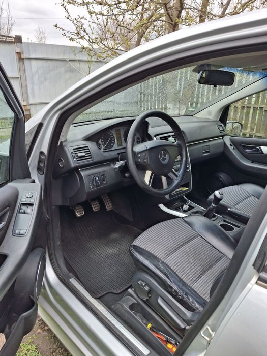 Mercedes-Benz 2006 Мерседес Бенз